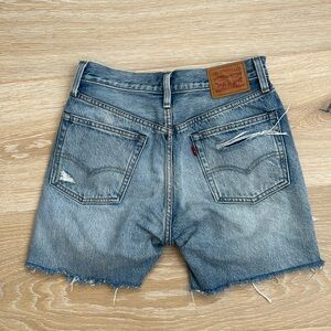 Levi’s Indie Shredded cutoff shorts (size 26)